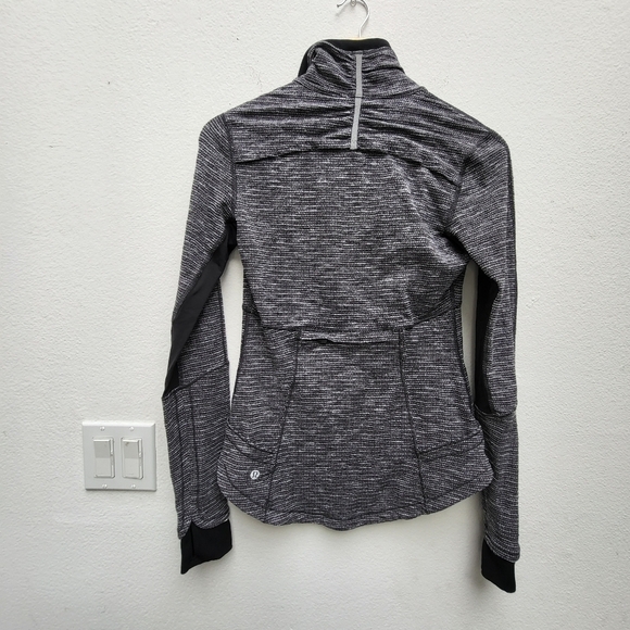 Lululemon sweater - Picture 3 of 12